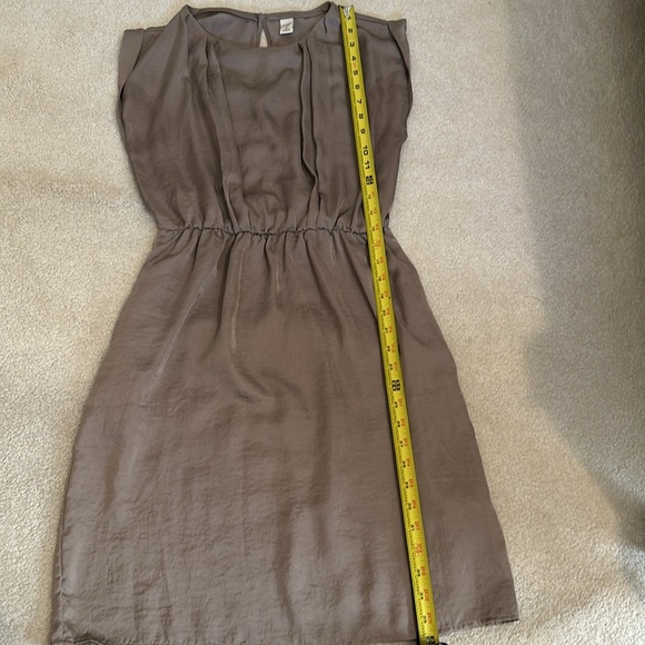 Old navy dress - Picture 5 of 11